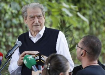 Belinda Balluku shtatzënë? Berisha: Po përdorin mëmësinë për t’i shpëtuar drejtësisë