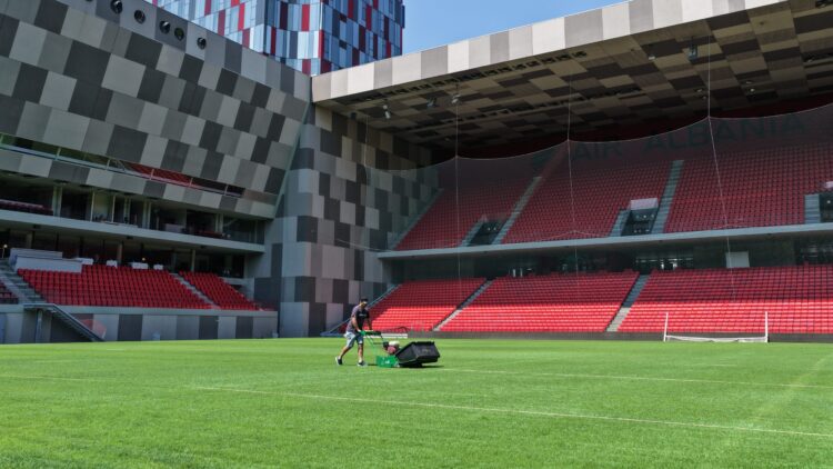 Fusha e re e stadiumit “Air Albania” së shpejti do jetë gati, punimet drejt fazës finale