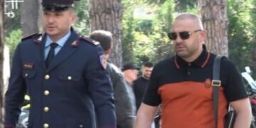 Shkarkimi nga detyra/ I besuari i Prodës, Uljan Shpataraku çon Policinë e Shtetit në gjyq