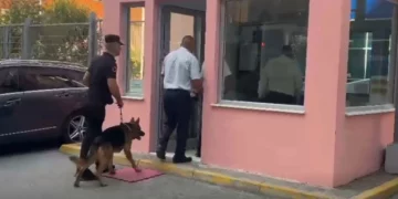 Alarm për bombë në institucionët shqiptare, Antiterrori ngrihet në këmbë
