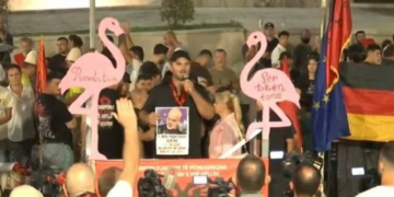 Shqiptarët mblodhën 160 mijë euro për fëmijën e tij, Altin Hila: Qytetarët po ndihmojnë familjet në nevojë! Po shteti ku është?!