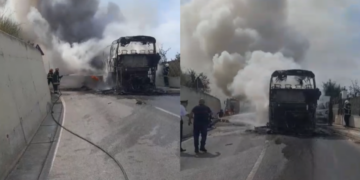 Digjet autobusi pranë kalasë së Beratit, tymi mbulon zonën
