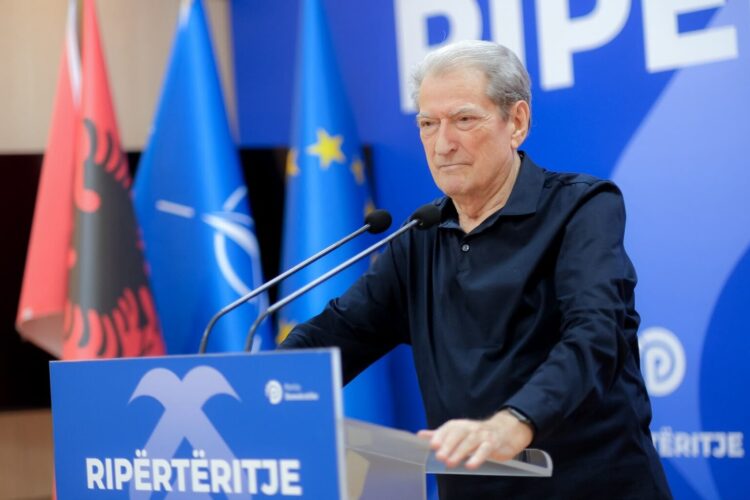 “‘Besa’ e të pabesit është false”, Berisha publikon mesazhin: Dokumenti i Ramës është krijuar tërësisht me Inteligjencë Artificiale