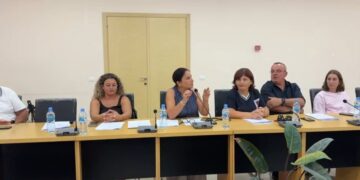 Cërriku kundër hartës së re të Ramës: Këshilli Bashkiak kundërshton bashkimin me Elbasanin