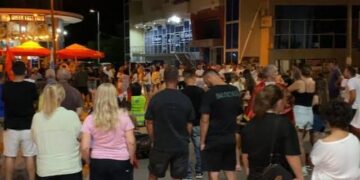 Divjaka nuk ndalet, 15 ditë protesta kundër shkrirjes së bashkisë