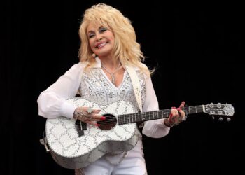 U nda nga jeta në moshën 80-vjeçare ikona e muzikës, Trump shpall 7 ditë zie për Dolly Parton