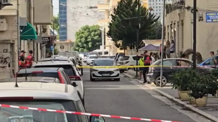 Alarm për bombë në një pallat në Durrës, policia rrethon vendngjarjen dhe evakuohen banorët