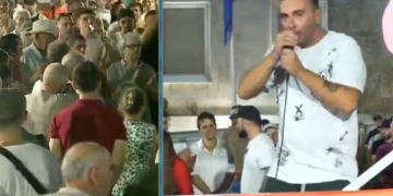 Emigranti rrëfen në protestë historinë e trishtë: Humba dy fëmijët te materniteti ‘Koço Gliozheni’, ndaj ika nga Shqipëria