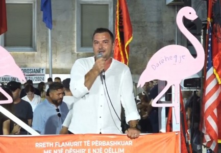 “Shkrirja e bashkive është shpopullim, s’do të ketë më Shqipëri”/ Biznesmeni Erlind Xhindi thirrje SPAK: Vepro! Ke mbështetjen tonë