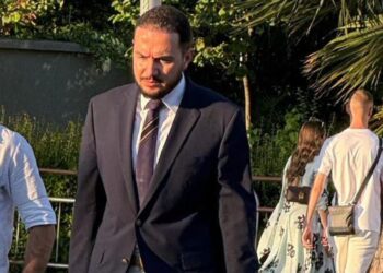 S’u ekzekutua himni shqiptar në aktivitetin e Pustecit, Salianji: Fyese dhe skandaloze, shteti s’negociohet dhe simbolet nuk nëpërkëmben