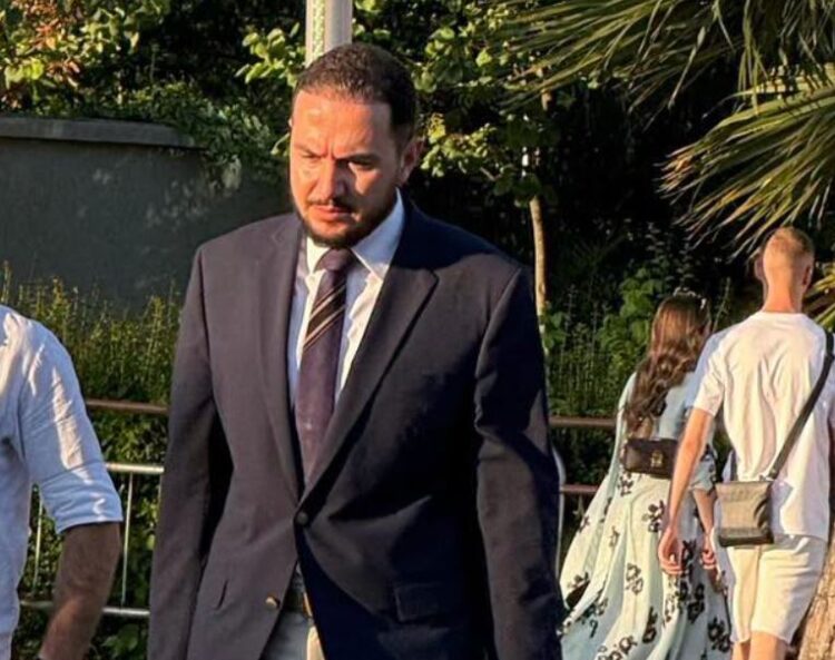 S’u ekzekutua himni shqiptar në aktivitetin e Pustecit, Salianji: Fyese dhe skandaloze, shteti s’negociohet dhe simbolet nuk nëpërkëmben