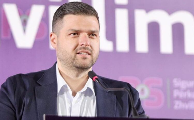 Një tjetër kryebashkiak i PS kundër Ramës, “Jo” bashkimit të Patosit me Fierin