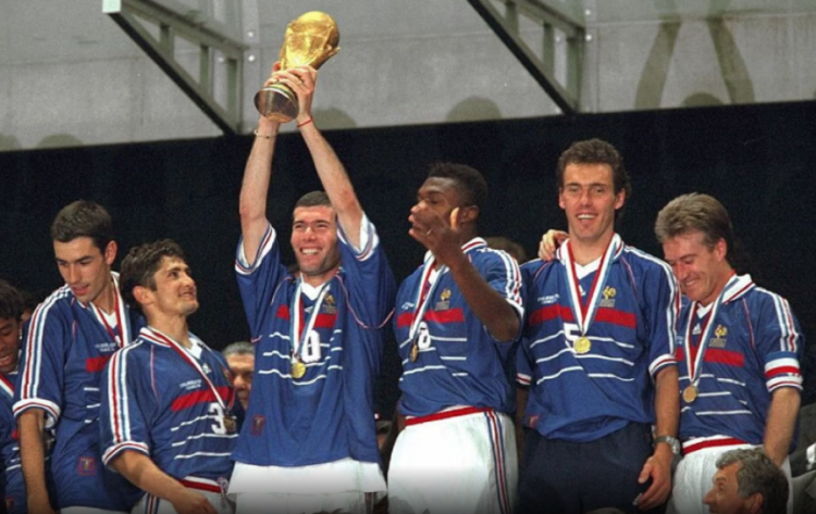 Zbulim tronditës për Botërorin 1998: Na detyruan të pezullonim kontrollet antidoping për Francën