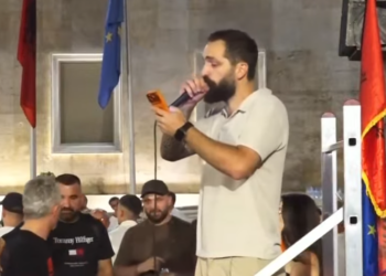 Gent Progni nga protesta: Partitë e mëdha po bëjnë merkato, janë bashkëaksionerë! Nëse heshtni, fiton korrupsioni