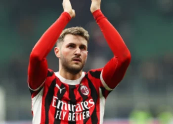 Meksikani Gimenez drejt largimit, e kërkon Porto, Milan bisedon me Genk për El Ouahdi