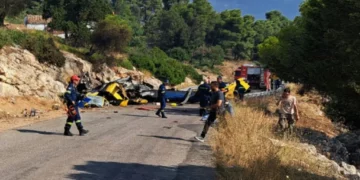 Përplasen dy helikopterë gjatë operacionit për shuarjen e zjarreve në Greqi