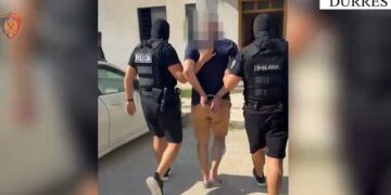 I kërkuar nga drejtësia italiane dhe i dënuar për trafik droge, arrestohet në Shqipëri 40-vjeçari