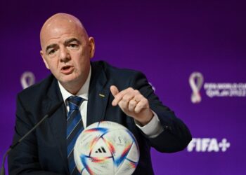 UEFA, AFC dhe Concacaf kundër Infantinos në deklaratë të përbashkët: Futbolli nuk i përket një individi