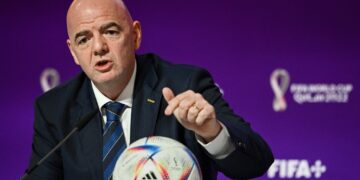 UEFA, AFC dhe Concacaf kundër Infantinos në deklaratë të përbashkët: Futbolli nuk i përket një individi