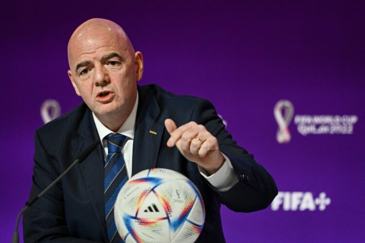 UEFA, AFC dhe Concacaf kundër Infantinos në deklaratë të përbashkët: Futbolli nuk i përket një individi