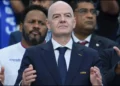 Infantinos i dalin të gjithë kundër, legjendat e futbollit bëhen bashkë për largimin e tij si president i FIFA-s: