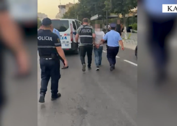Parandalohet tragjedia në Kavajë/ Arrestohet 47-vjeçari që shkoi për të vrarë 4 personat që i dhunuan nipin