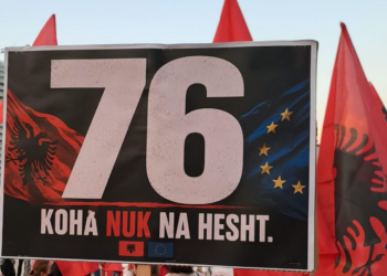 Protesta e 76-të, Diaspora del sërish në shesh kundër sistemit: “Koha nuk na hesht!”