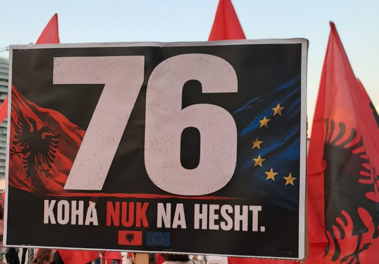 Protesta e 76-të, Diaspora del sërish në shesh kundër sistemit: “Koha nuk na hesht!”