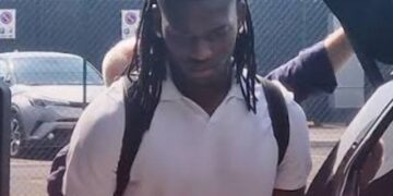 Leao niset drejt Stambollit, i jep lamtumirën emocionuese Milanit