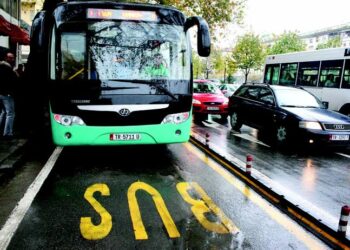 Vonohet pagesa e kompensimit të naftës, operatorët e transportit urban: Do reduktojmë flotën