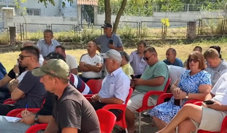 Socialistët në Maliq kundër shkrirjes së bashkisë, banorët dhe kryebashkiaku i PS-së dalin kundër projektit të Ramës