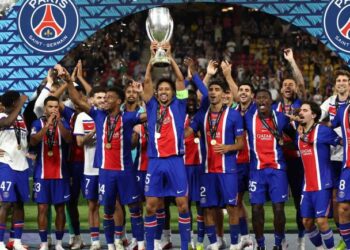 Marquinhos bëhet lojtari i parë që fiton 40 trofe me një klub të vetëm