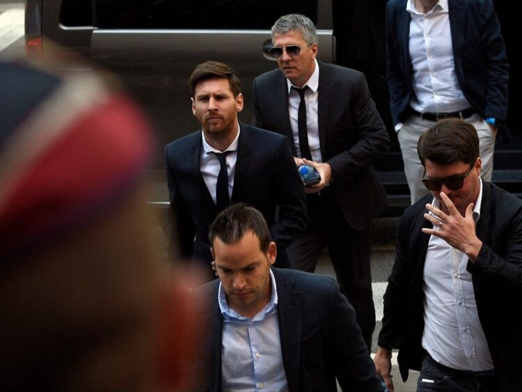 Messi i jep lamtumirën e fundit babait të tij në një ceremoni mortore private në Rosario