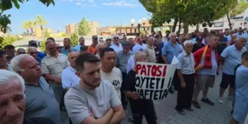 “Larg duart nga Patosi”, qytetarët protestojnë kundër bashkimit me Fierin