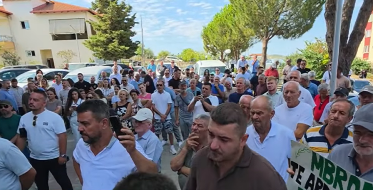 Shkrirja dhe bashkimi me Fierin, Bashkia e Patosit nis dëgjesat publike për reformën territoriale