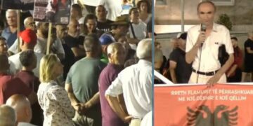 “Të moshuarit të mos rrinë kafeneve, të vijnë këtu” – Pensionisti te Kryeministria: Të ngujohemi natë e ditë deri sa qeveria të bjerë