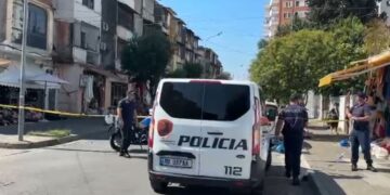 Shkodër/ Plagosi me armë zjarri komshiun, dorëzohet në polici autori! Zbardhet konflikti mes tyre