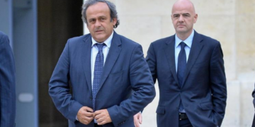 Platini shpërthen ndaj Infantinos: Gjithmonë e kam ditur që i pëlqenin shumë paratë dhe pushteti
