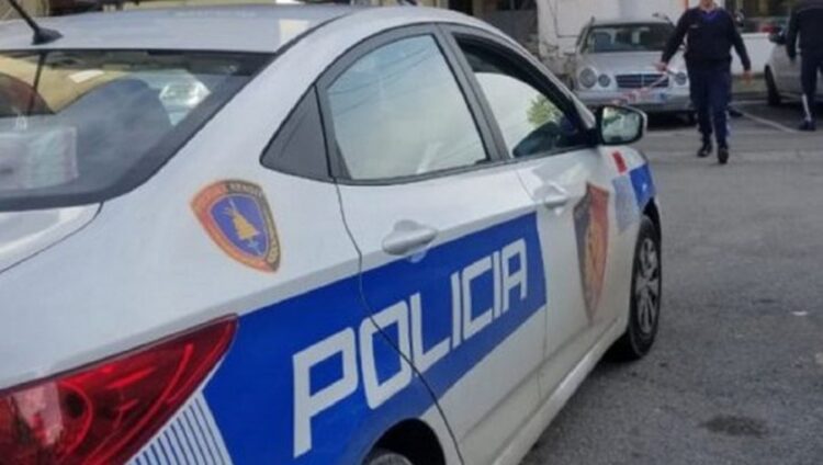 Konflikt në hyrje të Kalasë së Tiranës, 39-vjeçari plagoset me mjet prerës