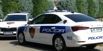 Thika, kaçavida dhe maska/ Parandalohet përplasja mes të miturve në Kombinat, procedohen 28 prej tyre