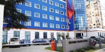 Lëvizje në Policinë e Shtetit/ Emërohet drejtori i ri i Kufirit dhe Migracionit në Korçë, ndryshime edhe në qarqe të tjera