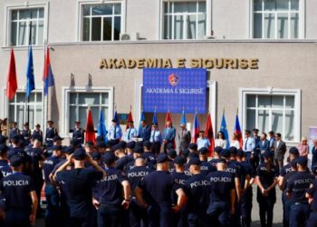 Policia e Shtetit shton 389 efektivë, Lamallari: Uniforma nuk ju jep privilegje, por përgjegjësi!