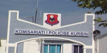 Plumba drejt makinës së kushëririt, arrestohen 3 persona në Laç