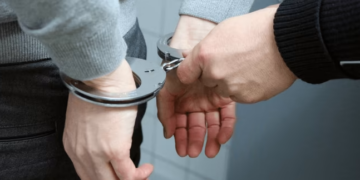 Po transportonin 15 shtetas afrikanë drejt Malit të Zi, arrestohen dy të rinj në Shkodër