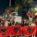 Qytetarët vijojnë protestën në ditën e 93-të: Të shpëtojmë atdheun duke shporrur kryehajdutin Rama