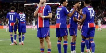 PSG triumfon ndaj Aston Villës dhe ngre trofeun e Superkupës së UEFA-s