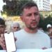 “Jam kërcënuar”/ Protestuesi denoncon: Po tentojnë të na mbyllin rrjetet sociale, në shtator nuk e keni idenë se çfarë do të ndodhë
