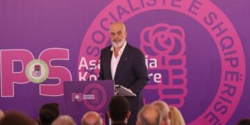Mbledhja me dyer të mbyllura, zbardhen porositë e Ramës për ministrat dhe drejtuesit politikë të qarqeve