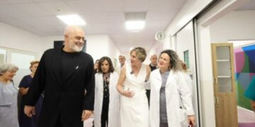Qeveria kalon të gjithë tenderat e shëndetësisë në dorën e privatit