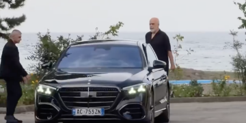 Kryeministri “që ha vetëm një vakt” ndërron makinën, Rama shfaqet me Mercedesi Benz të ri të 2026-s